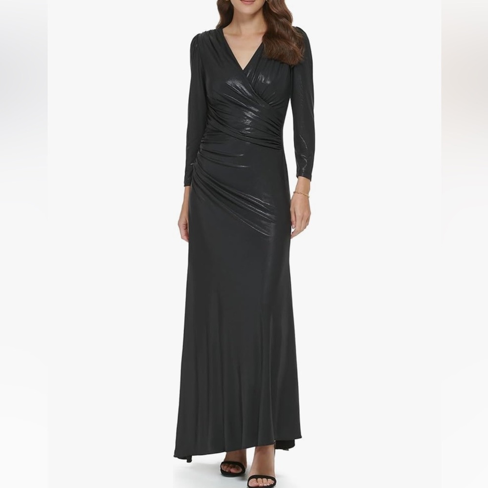 NWT DKNY Women's Side Ruched Glazed Jersey V-Neck Dress Black Size 6